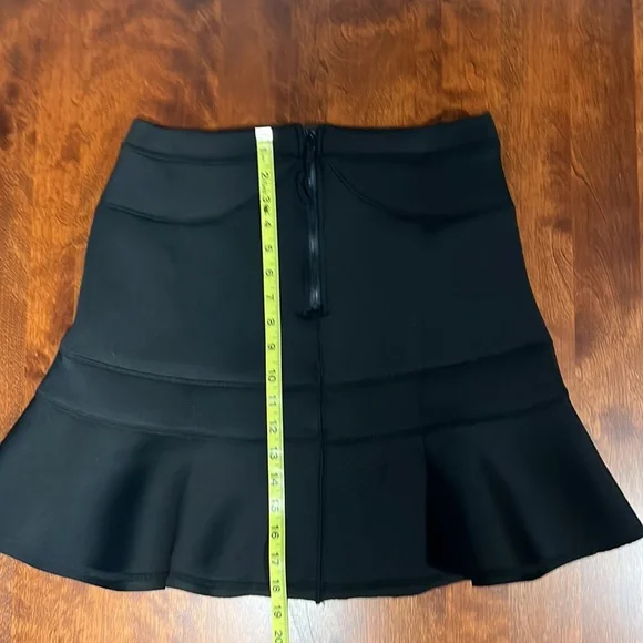 Harve Benard Women’s Skirt